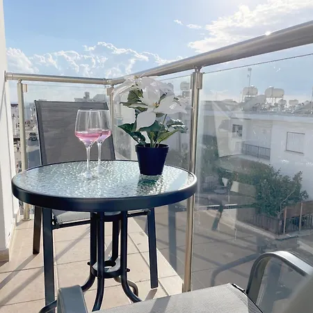 Sunset Pearl Apt. - דירה