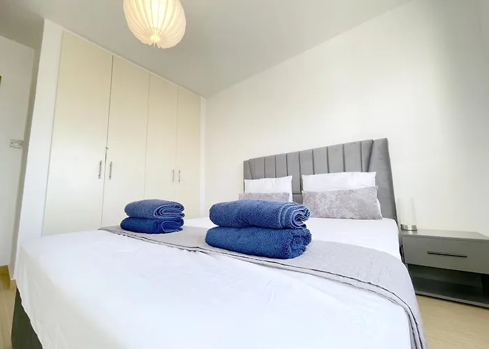 Sunset Pearl Apt. - 아이아 나파